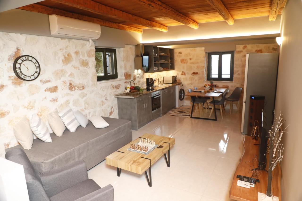Villa Xigia Escape *